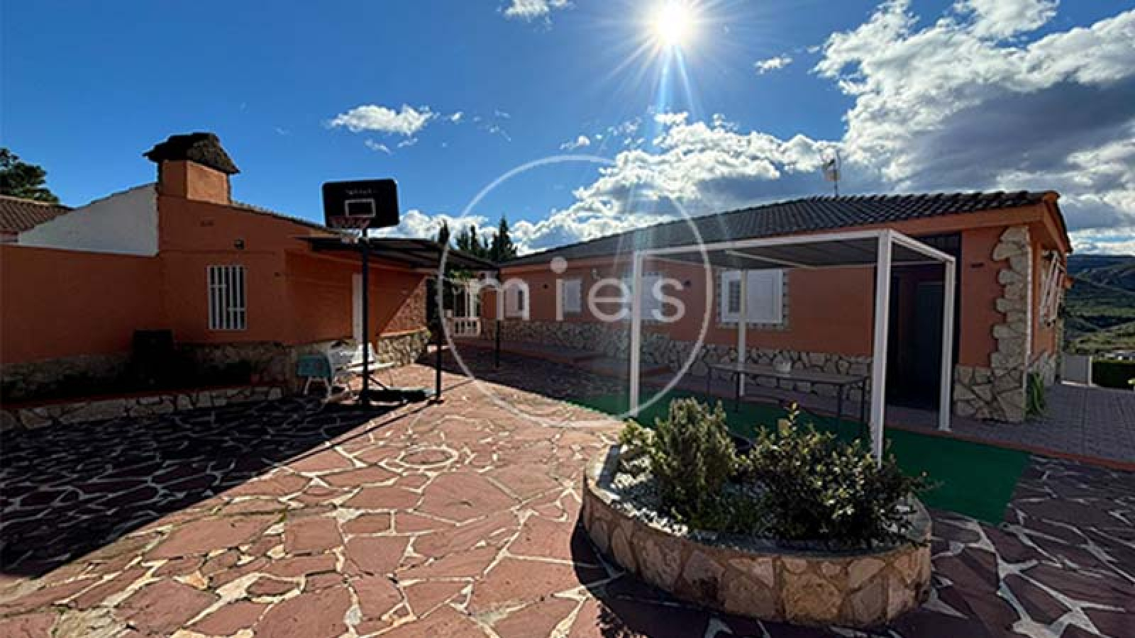 Mies inmobiliaria chalet altury venta turis montserrat recomendada