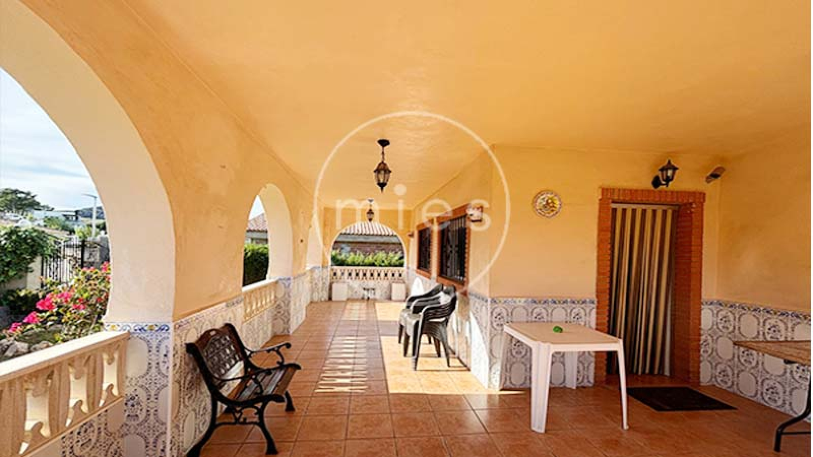 mies inmobiliaria vende chalet altury turis