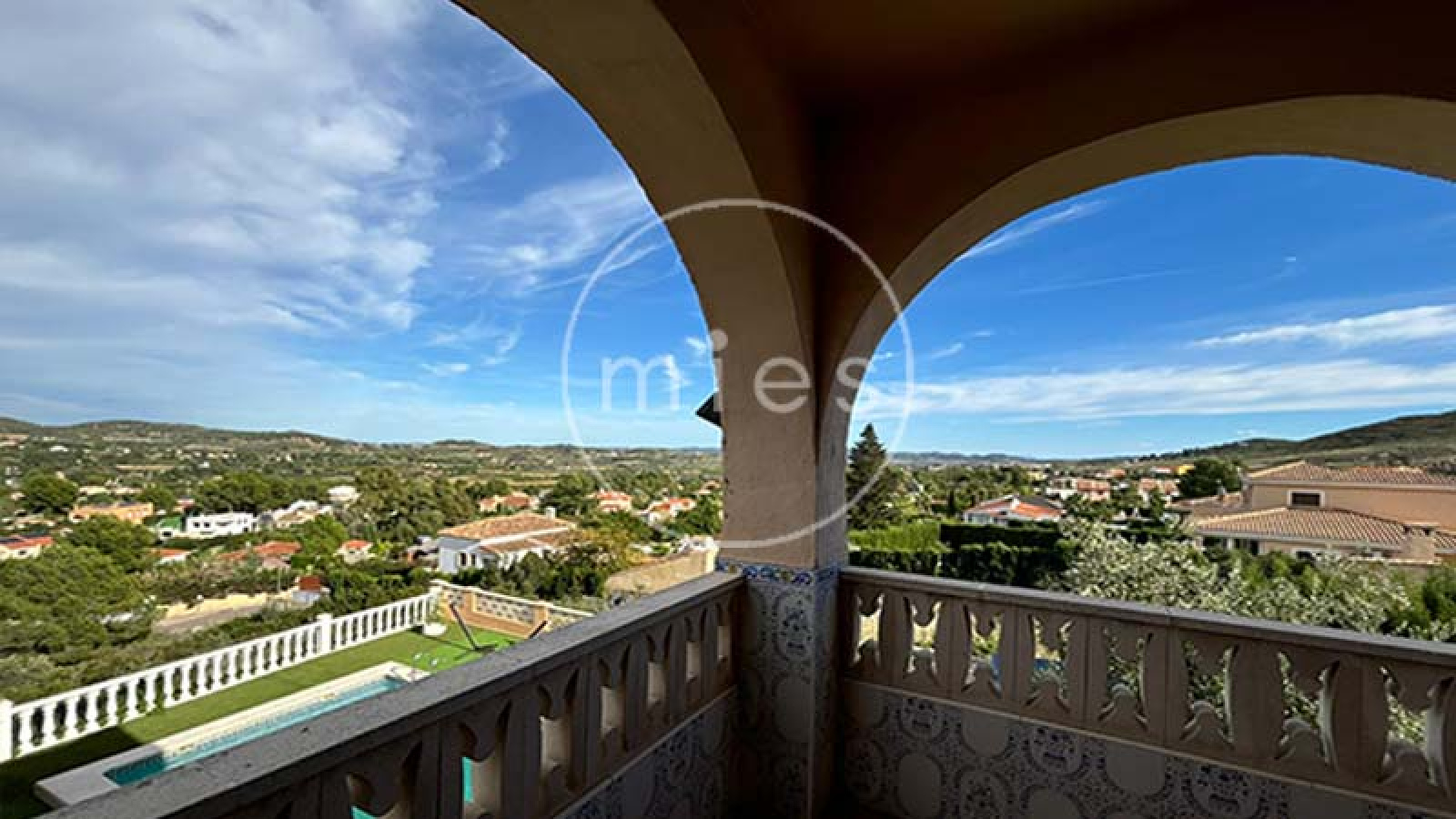 mies inmobiliaria vende chalet altury turis