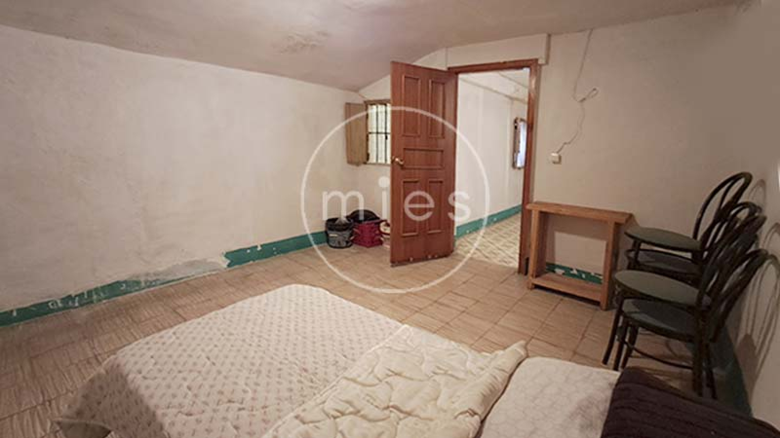 mies inmobiliaria vende casa de pueblo en alginet