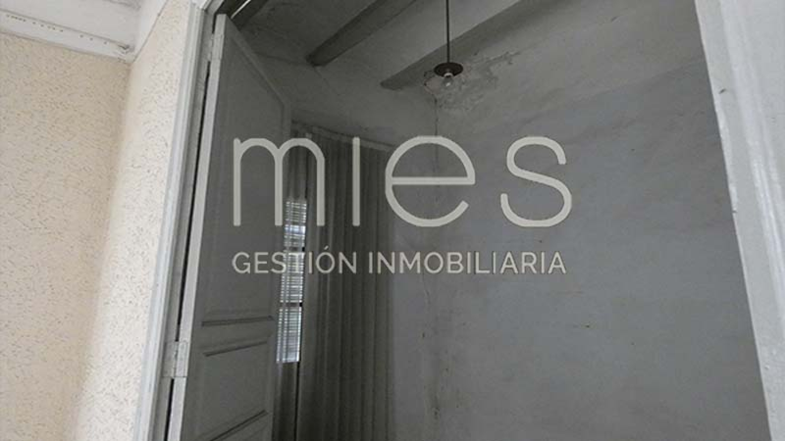 mies inmobiliaria vende casa solar torrent