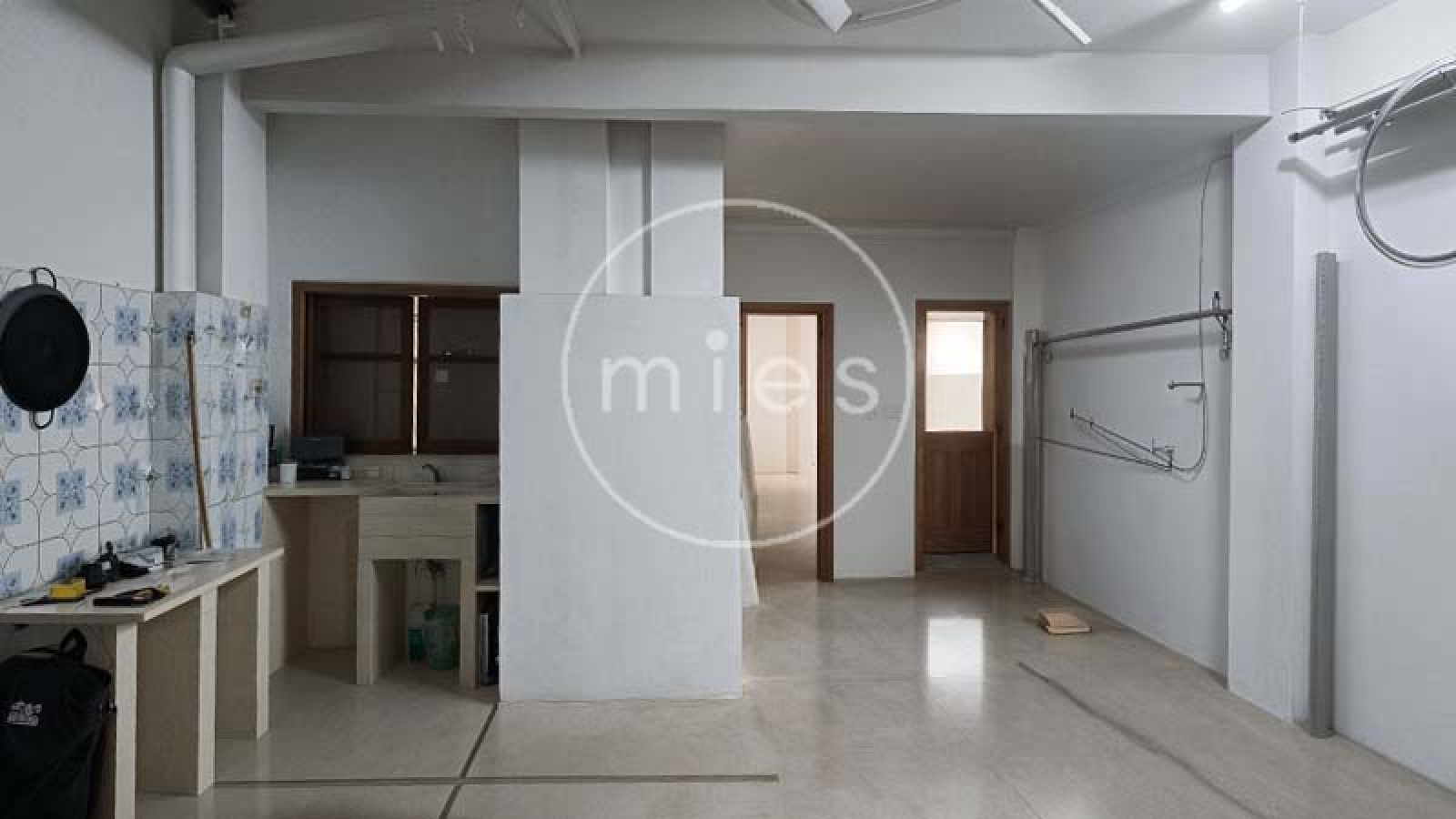 edificio en venta Torrent, finca en venta Torrent, edificio completo Torrent, inversión inmobiliaria Torrent, casa con dos viviendas Torrent, edificio con garaje grande, edificio con terraza Torrent, vivienda cerca Plaza San Pascual, inmueble Avenida al Vedat, edificio Avenida Padre Méndez, edificio rentable Valencia, edificio con posibilidad cambio de uso, edificio familiar Torrent, inmueble alta rentabilidad