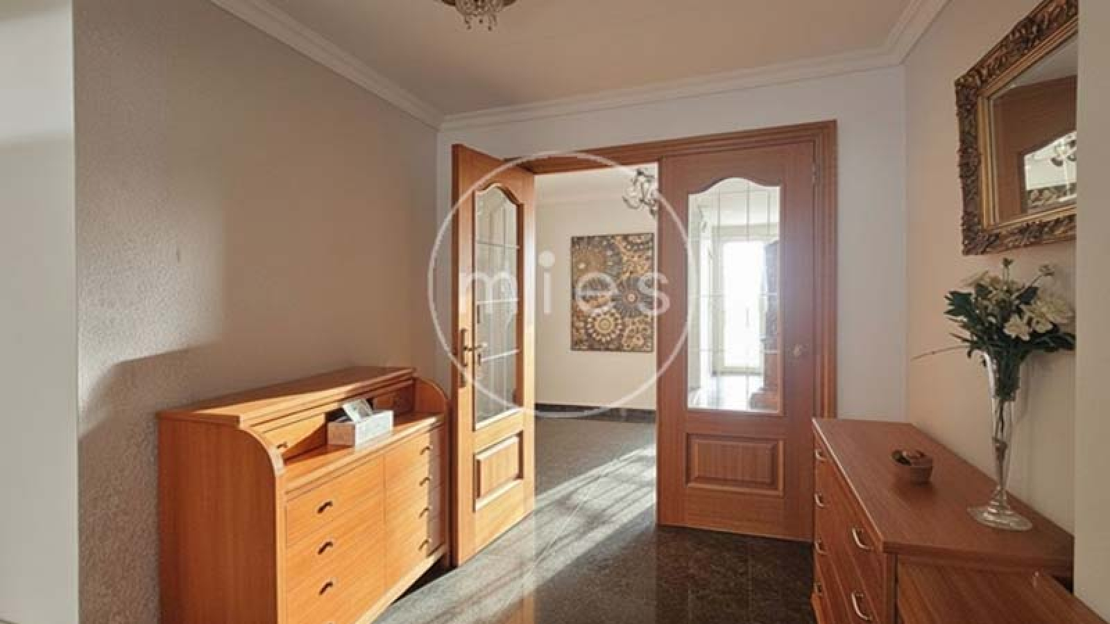 edificio en venta Torrent, finca en venta Torrent, edificio completo Torrent, inversión inmobiliaria Torrent, casa con dos viviendas Torrent, edificio con garaje grande, edificio con terraza Torrent, vivienda cerca Plaza San Pascual, inmueble Avenida al Vedat, edificio Avenida Padre Méndez, edificio rentable Valencia, edificio con posibilidad cambio de uso, edificio familiar Torrent, inmueble alta rentabilidad