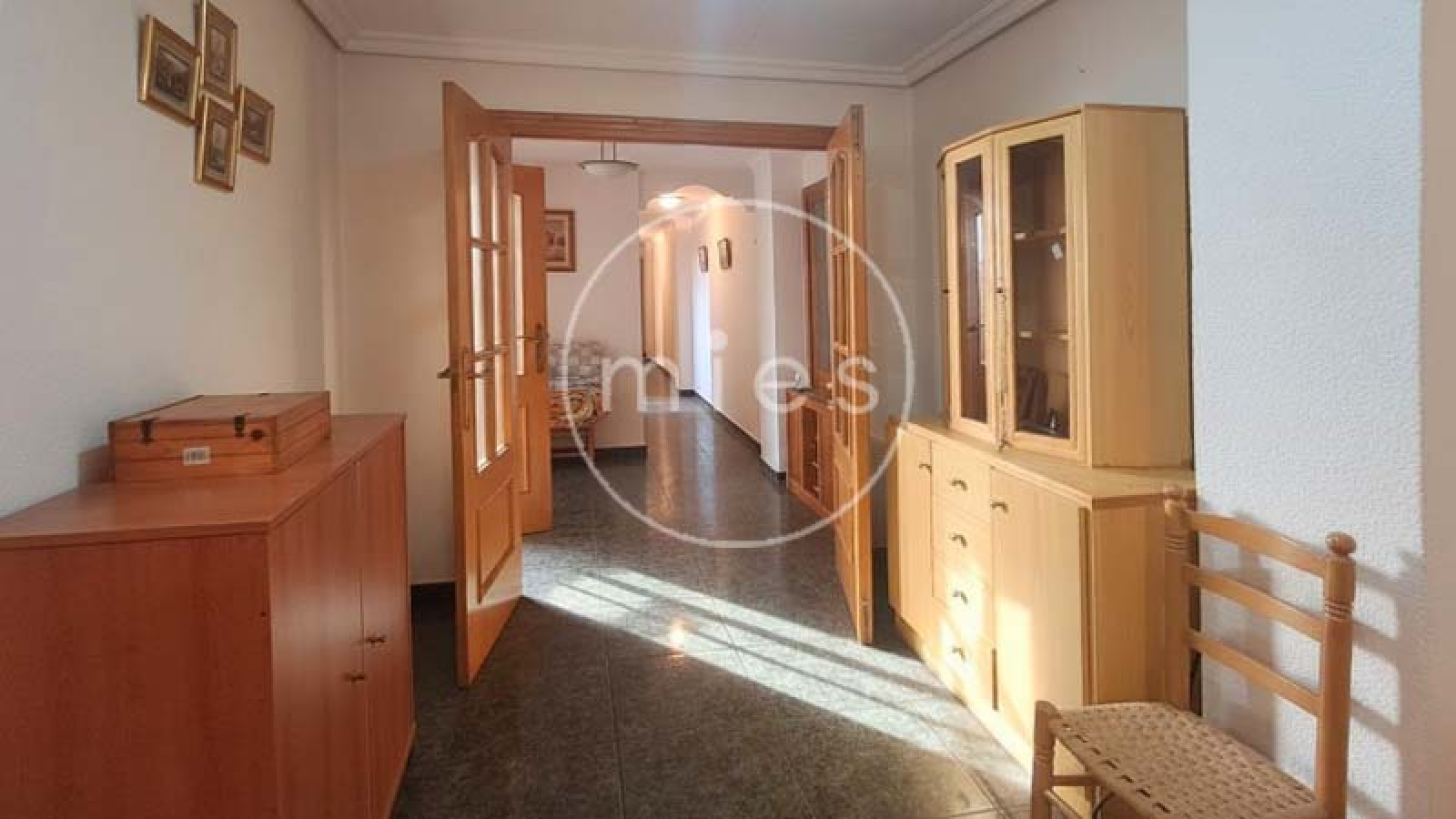 edificio en venta Torrent, finca en venta Torrent, edificio completo Torrent, inversión inmobiliaria Torrent, casa con dos viviendas Torrent, edificio con garaje grande, edificio con terraza Torrent, vivienda cerca Plaza San Pascual, inmueble Avenida al Vedat, edificio Avenida Padre Méndez, edificio rentable Valencia, edificio con posibilidad cambio de uso, edificio familiar Torrent, inmueble alta rentabilidad