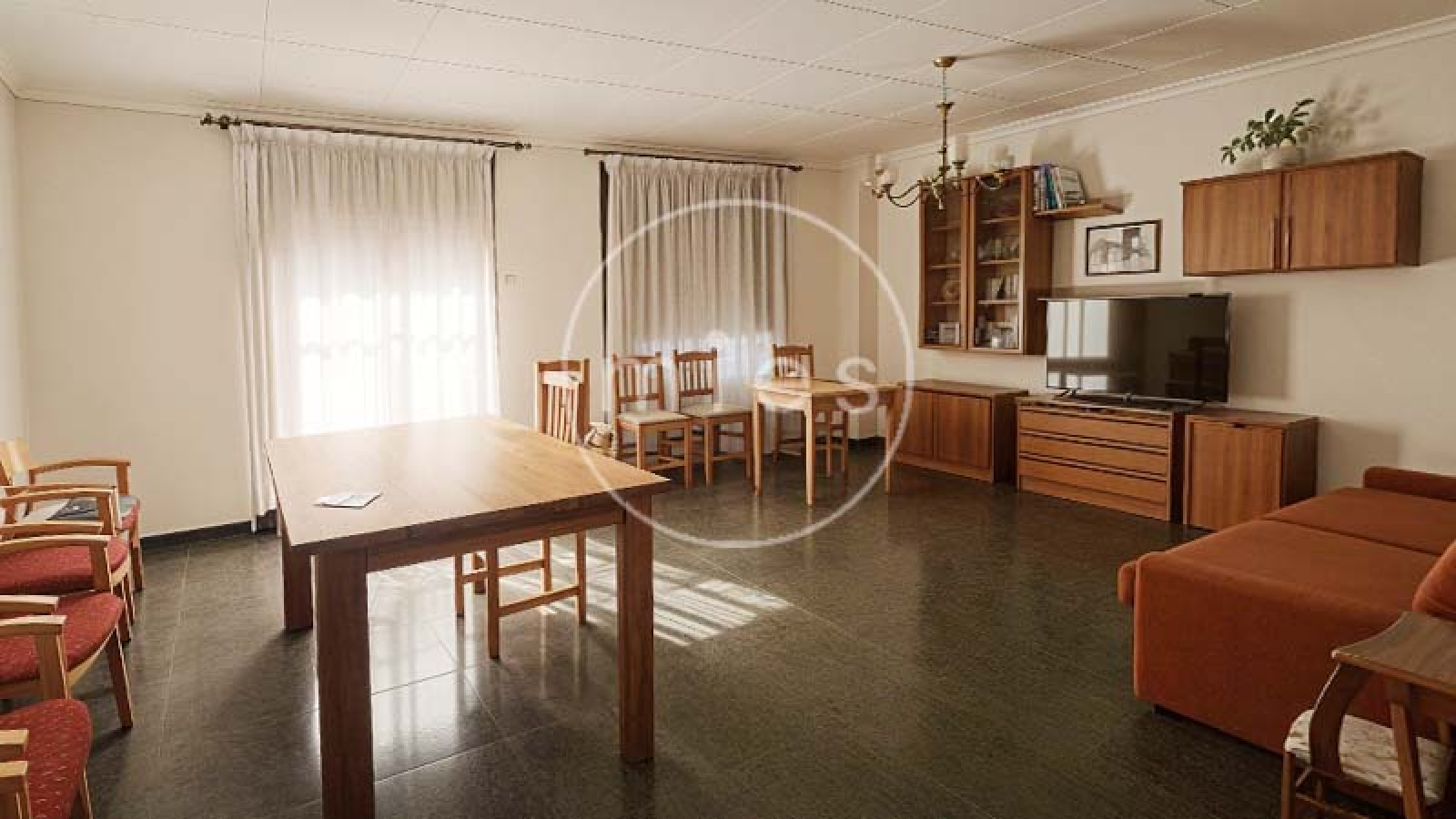 edificio en venta Torrent, finca en venta Torrent, edificio completo Torrent, inversión inmobiliaria Torrent, casa con dos viviendas Torrent, edificio con garaje grande, edificio con terraza Torrent, vivienda cerca Plaza San Pascual, inmueble Avenida al Vedat, edificio Avenida Padre Méndez, edificio rentable Valencia, edificio con posibilidad cambio de uso, edificio familiar Torrent, inmueble alta rentabilidad