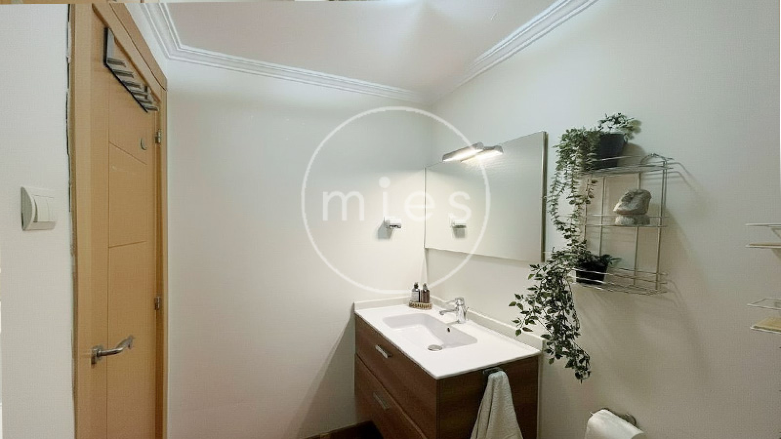 Mies Gestión Inmobiliaria, inmobiliaria en Xirivella, piso en venta Xirivella, pisos en venta cerca de Valencia, comprar piso en Xirivella, vivienda reformada Xirivella, inmobiliaria l’Horta Sud, pisos baratos Valencia alrededores, inmobiliaria Valencia, comprar vivienda Xirivella, Mies inmobiliaria Valencia.