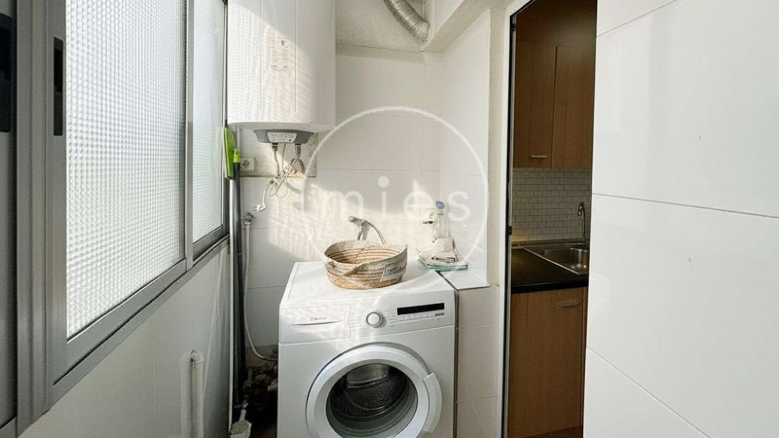 Mies Gestión Inmobiliaria, inmobiliaria en Xirivella, piso en venta Xirivella, pisos en venta cerca de Valencia, comprar piso en Xirivella, vivienda reformada Xirivella, inmobiliaria l’Horta Sud, pisos baratos Valencia alrededores, inmobiliaria Valencia, comprar vivienda Xirivella, Mies inmobiliaria Valencia.