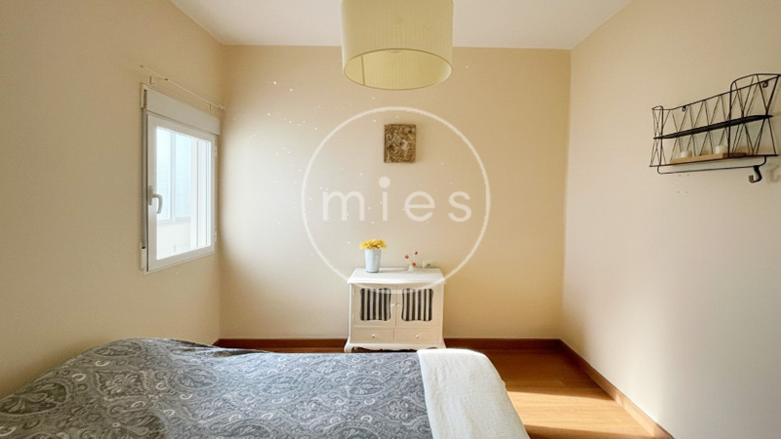 Mies Gestión Inmobiliaria, inmobiliaria en Xirivella, piso en venta Xirivella, pisos en venta cerca de Valencia, comprar piso en Xirivella, vivienda reformada Xirivella, inmobiliaria l’Horta Sud, pisos baratos Valencia alrededores, inmobiliaria Valencia, comprar vivienda Xirivella, Mies inmobiliaria Valencia.