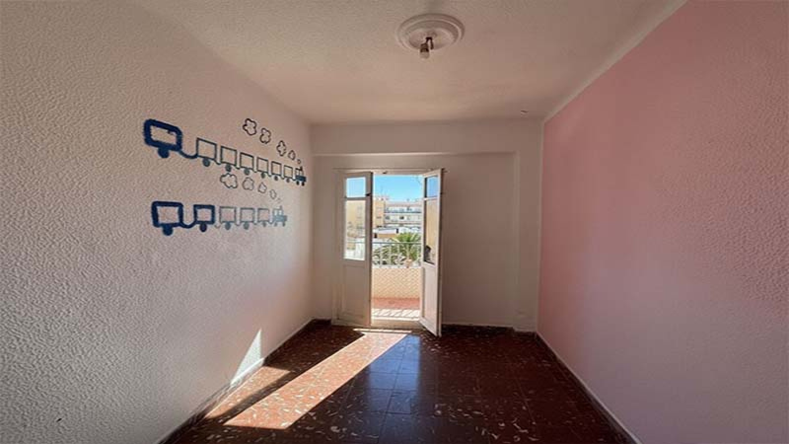 piso Massanassa, piso en venta Massanassa, piso para reformar Valencia, inversión inmobiliaria Valencia, vivienda para reformar, piso barato Valencia, oportunidad inversores, reformar piso Massanassa, comprar piso Valencia económico, inmueble vandalizado inversión, piso 4 habitaciones Massanassa, inmobiliaria Valencia, Mies Gestión Inmobiliaria