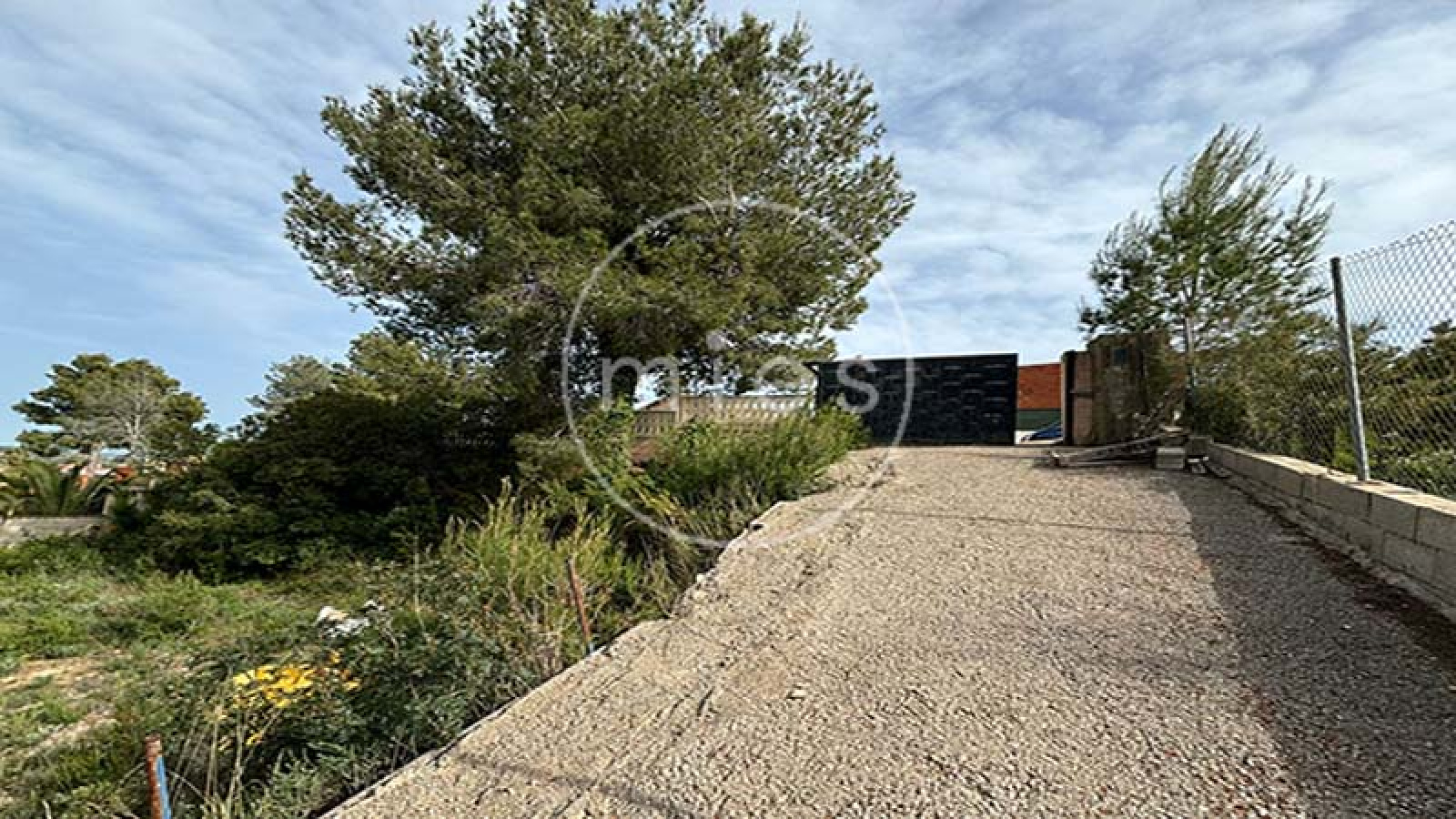 solar en venta Turís, terreno Altury, parcela urbana Turís, solar 956 m2 Valencia, terreno con casita Turís, comprar terreno Altury, solar urbanización Altury, terrenos en venta Valencia, parcela con vistas montaña Turís, inmobiliaria Turís