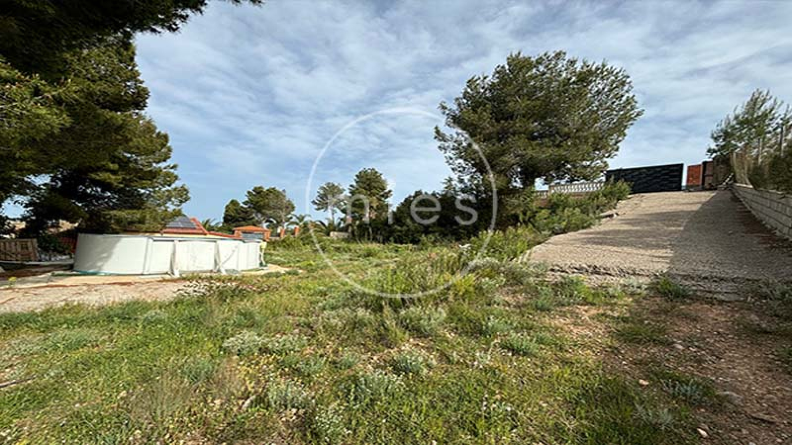 solar en venta Turís, terreno Altury, parcela urbana Turís, solar 956 m2 Valencia, terreno con casita Turís, comprar terreno Altury, solar urbanización Altury, terrenos en venta Valencia, parcela con vistas montaña Turís, inmobiliaria Turís