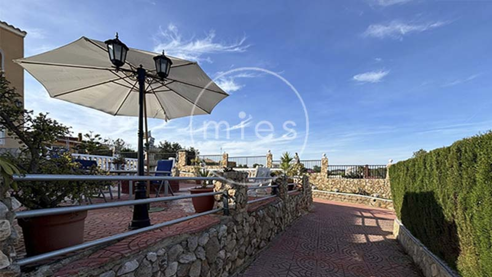 mies mejor inmobiliaria torrent vende chalet montroy