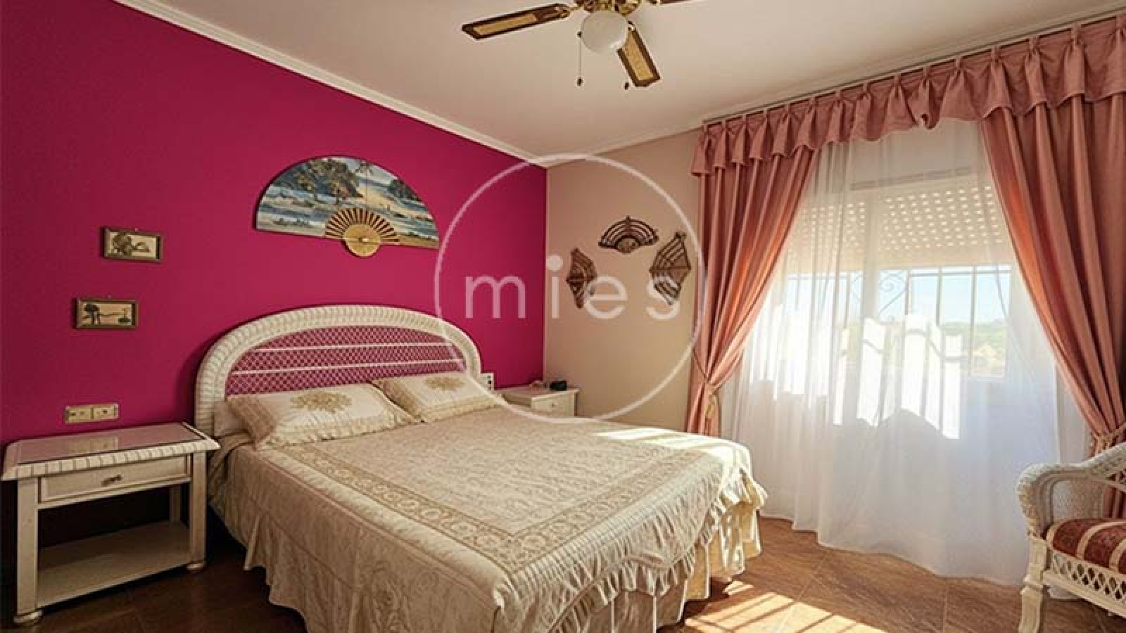 chalet urbano Montroy, chalet Balcón de Montroy, chalet en venta Montroy, chalet amplio Valencia, chalet con piscina Montroy, casa urbana con parcela, chalet 5 habitaciones Valencia, inmobiliaria Torrent, Mies Gestión Inmobiliaria, chalet con garaje y piscina, casa en Real de Montroy, chalet listo para entrar a vivir Valencia, chalet independiente Valencia interior