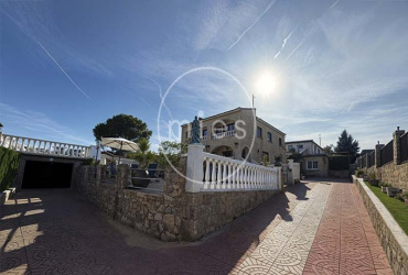 mies mejor inmobiliaria torrent vende chalet montroy