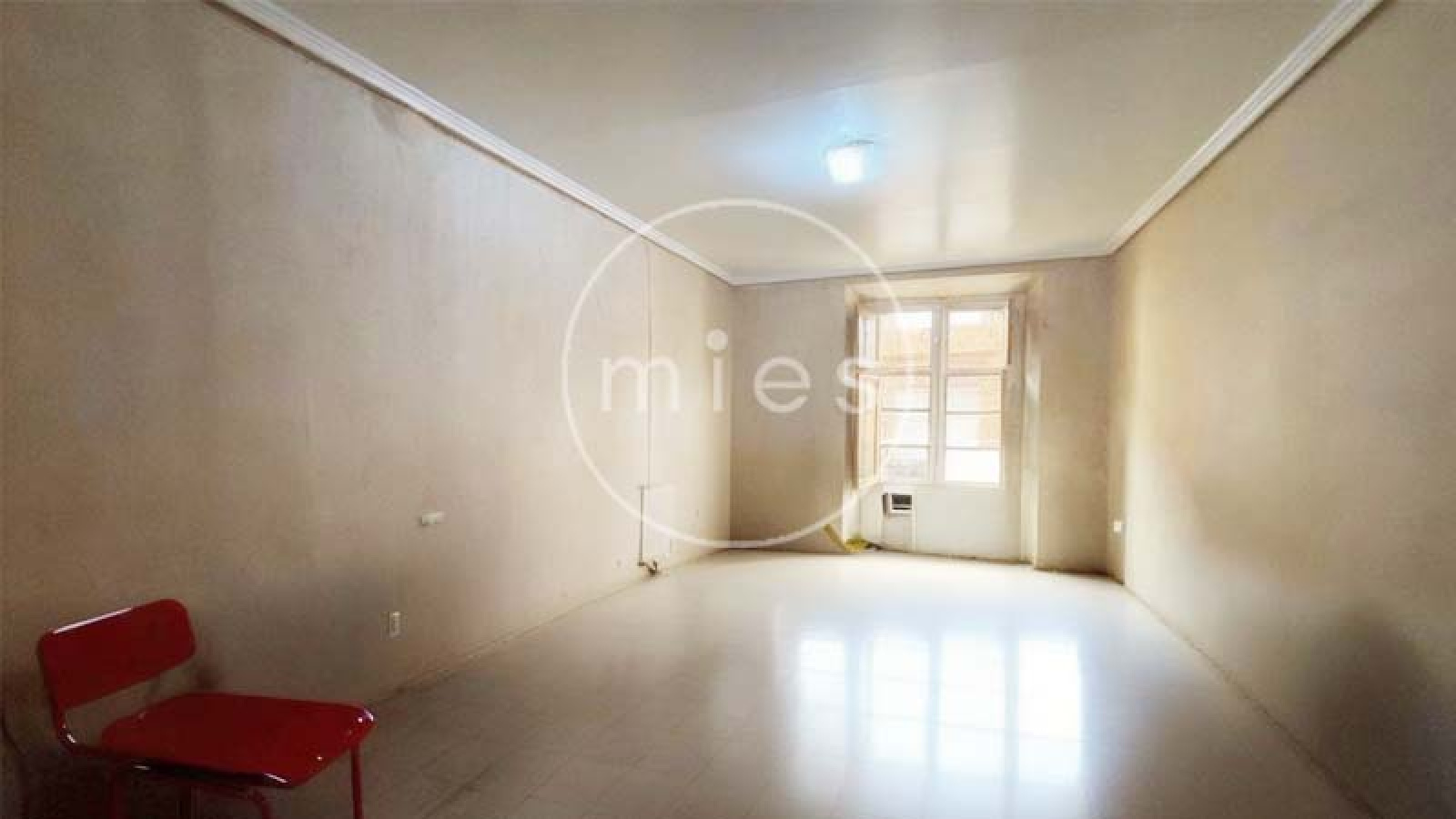 EN TURÍS INMOBILIARIA MIES VENDE