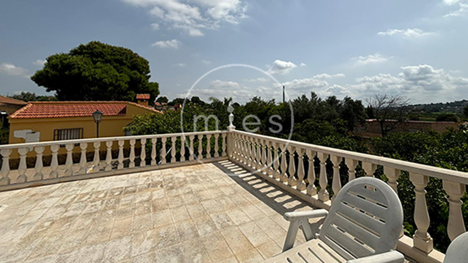 vacaciones en valencia mies inmobiliaria pisicina