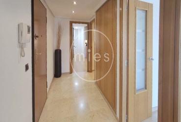 mies inmobiliaria torrent alquila piso con gran recibidor