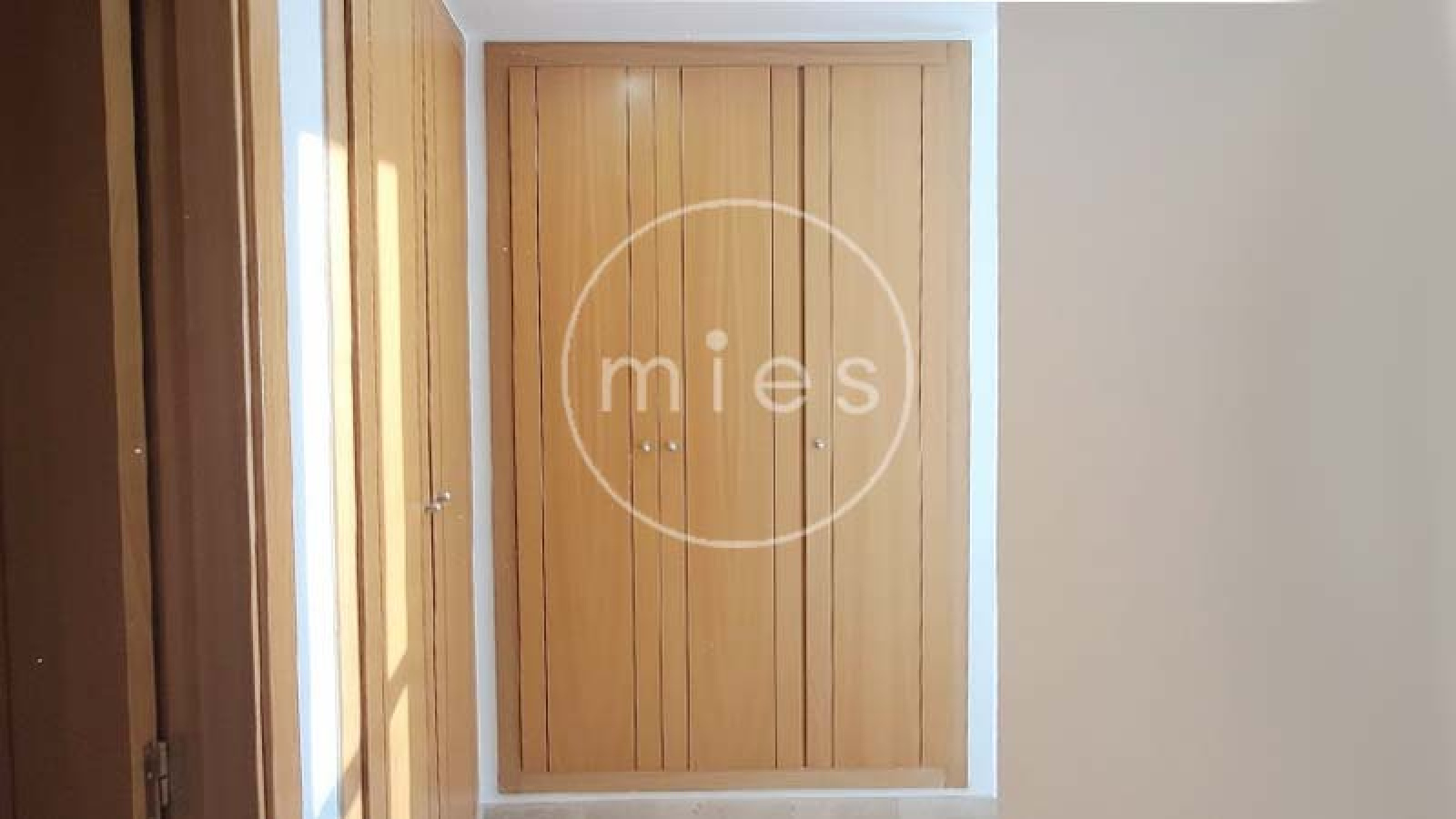 alquiler piso Valencia Safranar, piso alquiler Calle Xera Valencia, alquiler 3 habitaciones Valencia, piso con piscina Valencia alquiler, alquiler piso Patraix, piso exterior Valencia alquiler, MIES Inmobiliaria alquiler, vivienda alquiler Valencia larga duración, piso con ascensor Valencia, alquiler piso 2 baños Valencia