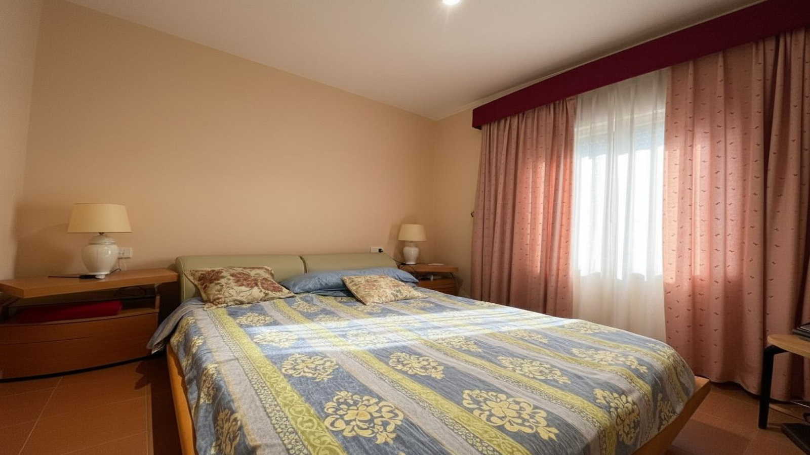 solar en venta Turís, terreno Altury, parcela urbana Turís, solar chalet  Valencia, terreno con casita Turís, comprar terreno Altury, solar urbanización Altury, terrenos en venta Valencia, parcela con vistas montaña Turís, inmobiliaria Turís