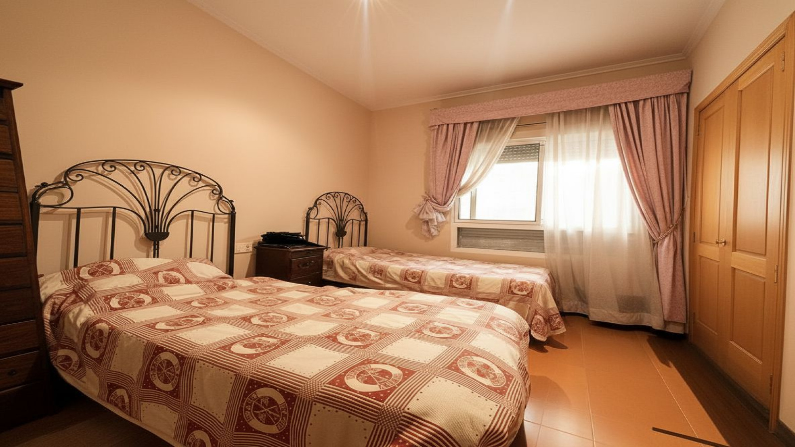 solar en venta Turís, terreno Altury, parcela urbana Turís, solar chalet  Valencia, terreno con casita Turís, comprar terreno Altury, solar urbanización Altury, terrenos en venta Valencia, parcela con vistas montaña Turís, inmobiliaria Turís