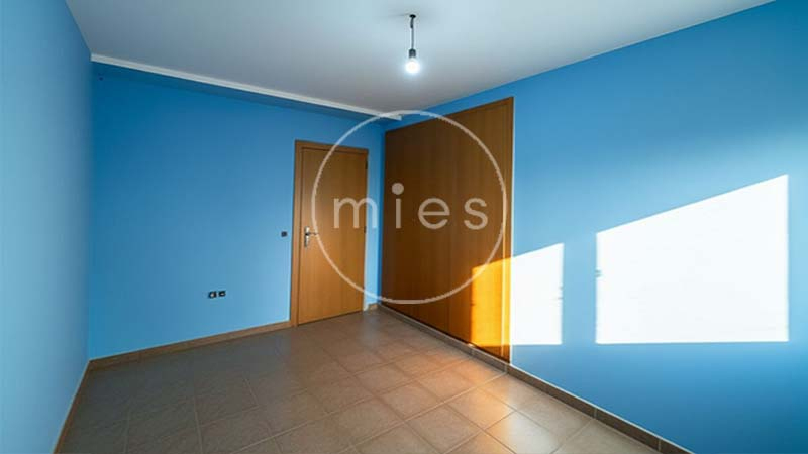solar en venta montroy, terreno montroi, parcela urbana Turís, solar chalet  Valencia, terreno con casita Montroy, comprar terreno Altury, solar urbanización Altury, terrenos en venta Valencia, parcela con vistas montaña Balcón de Montroy, inmobiliaria Turís
