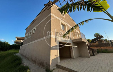 Chalet urbano en venta en Urb Balcón de Montroy