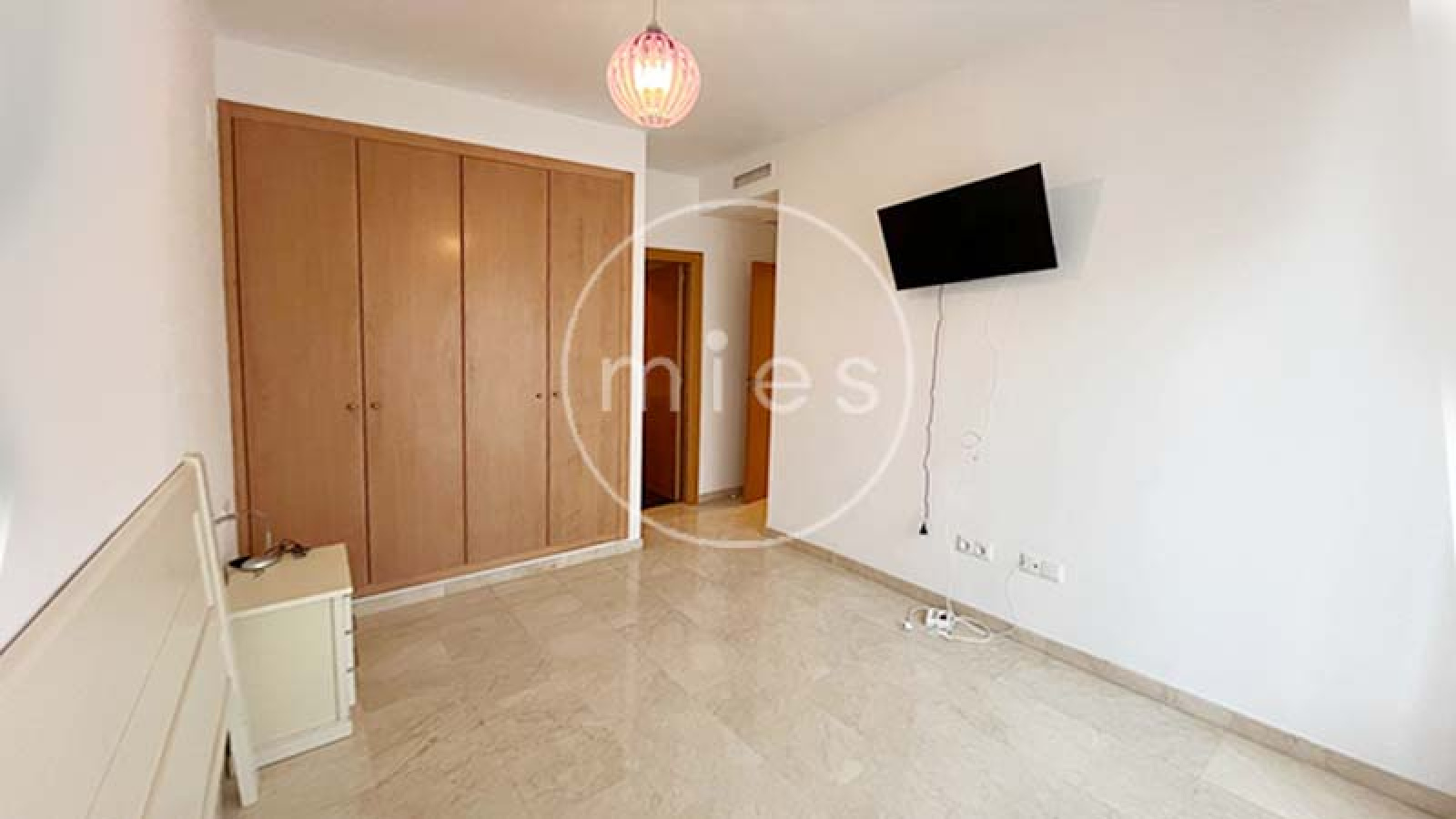 
alquiler piso Torrent, piso en Parc Central, alquiler Parc Central Torrent, piso con garaje Torrent, piso con trastero Torrent, piso semiamueblado Torrent, piso con ascensor Torrent, piso con aire acondicionado Torrent, alquiler vivienda Torrent, MIES Inmobiliaria