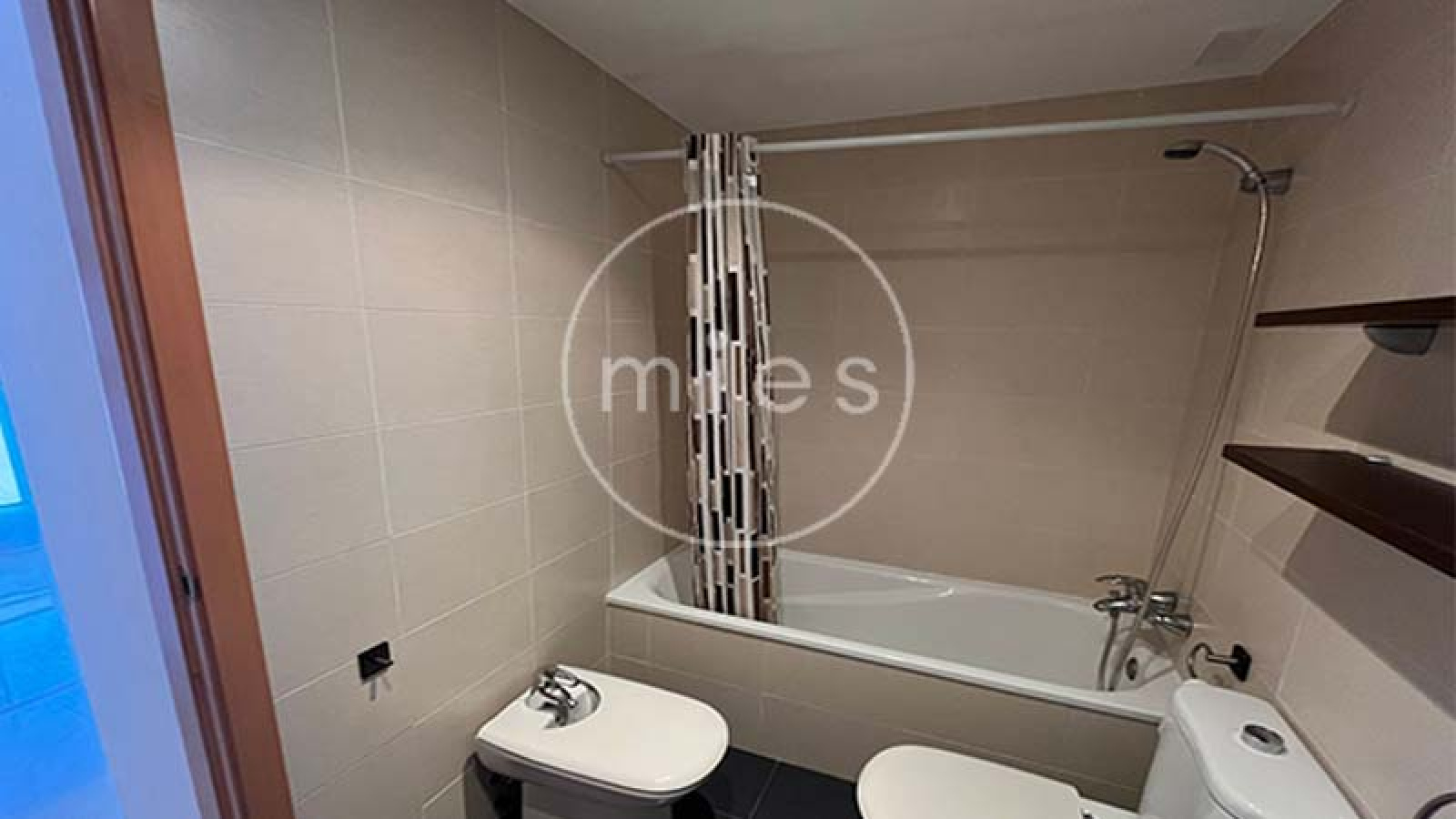 
alquiler piso Torrent, piso en Parc Central, alquiler Parc Central Torrent, piso con garaje Torrent, piso con trastero Torrent, piso semiamueblado Torrent, piso con ascensor Torrent, piso con aire acondicionado Torrent, alquiler vivienda Torrent, MIES Inmobiliaria
