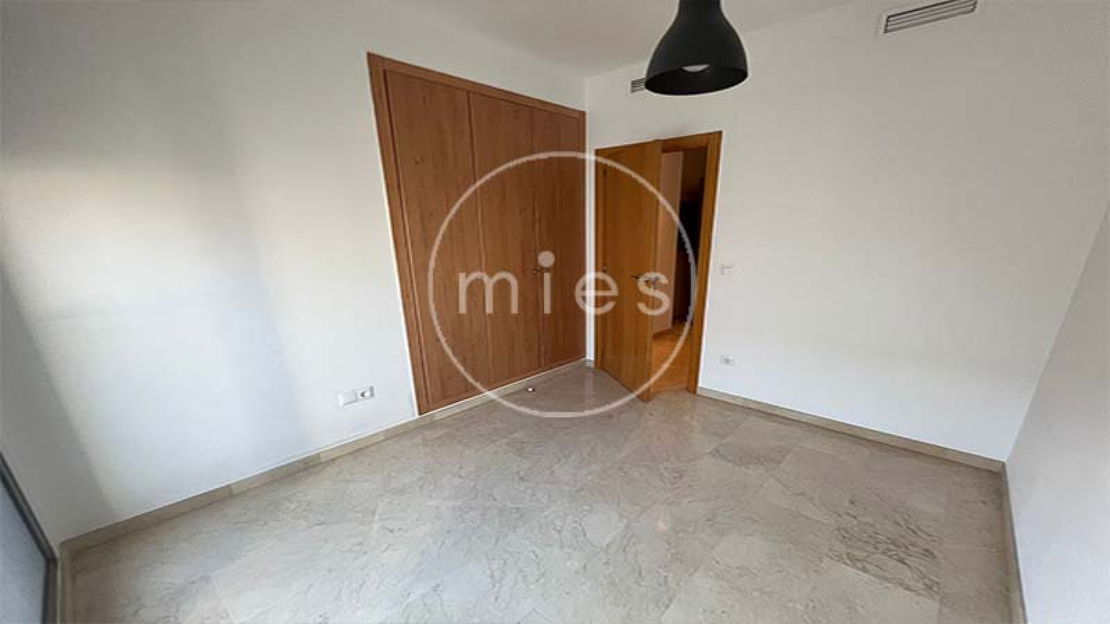 
alquiler piso Torrent, piso en Parc Central, alquiler Parc Central Torrent, piso con garaje Torrent, piso con trastero Torrent, piso semiamueblado Torrent, piso con ascensor Torrent, piso con aire acondicionado Torrent, alquiler vivienda Torrent, MIES Inmobiliaria