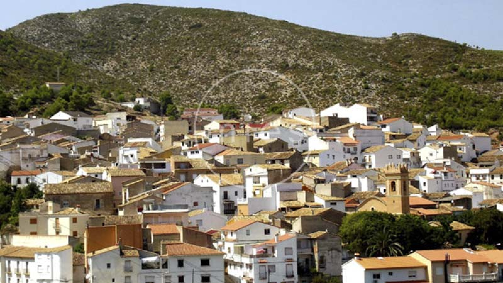 casa en venta Millares, Millares Valencia casa, inversión turismo rural Valencia, casa rural Valencia interior, segunda residencia Valencia, casa con chimenea Valencia, casa con garaje Millares, inversión inmobiliaria Valencia interior, alquiler turístico Valencia, casa para reformar Valencia, Canal de Navarrés vivienda, casa pueblo Valencia venta