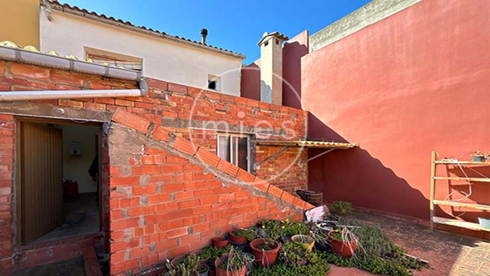 casa en venta Millares, Millares Valencia casa, inversión turismo rural Valencia, casa rural Valencia interior, segunda residencia Valencia, casa con chimenea Valencia, casa con garaje Millares, inversión inmobiliaria Valencia interior, alquiler turístico Valencia, casa para reformar Valencia, Canal de Navarrés vivienda, casa pueblo Valencia venta