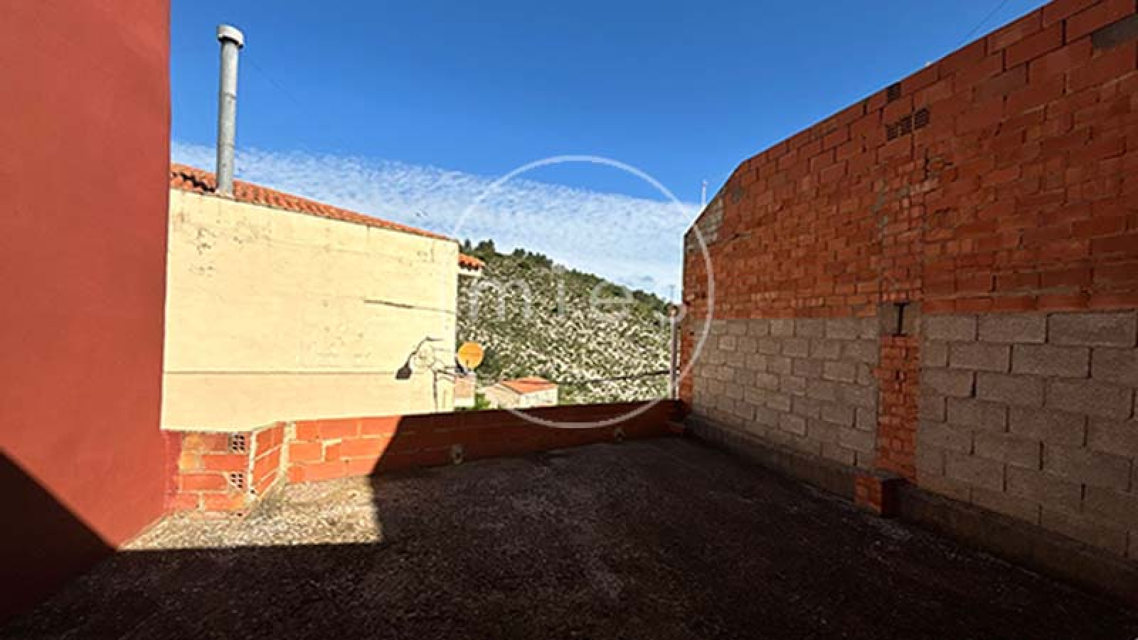 casa en venta Millares, Millares Valencia casa, inversión turismo rural Valencia, casa rural Valencia interior, segunda residencia Valencia, casa con chimenea Valencia, casa con garaje Millares, inversión inmobiliaria Valencia interior, alquiler turístico Valencia, casa para reformar Valencia, Canal de Navarrés vivienda, casa pueblo Valencia venta