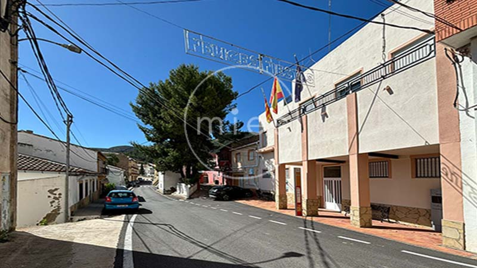 casa en venta Millares, Millares Valencia casa, inversión turismo rural Valencia, casa rural Valencia interior, segunda residencia Valencia, casa con chimenea Valencia, casa con garaje Millares, inversión inmobiliaria Valencia interior, alquiler turístico Valencia, casa para reformar Valencia, Canal de Navarrés vivienda, casa pueblo Valencia venta