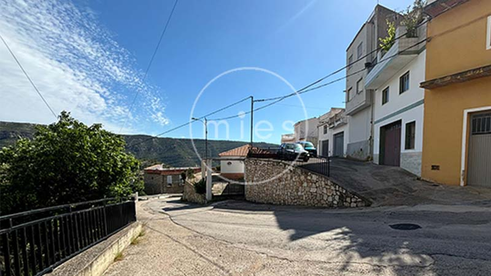 casa en venta Millares, Millares Valencia casa, inversión turismo rural Valencia, casa rural Valencia interior, segunda residencia Valencia, casa con chimenea Valencia, casa con garaje Millares, inversión inmobiliaria Valencia interior, alquiler turístico Valencia, casa para reformar Valencia, Canal de Navarrés vivienda, casa pueblo Valencia venta