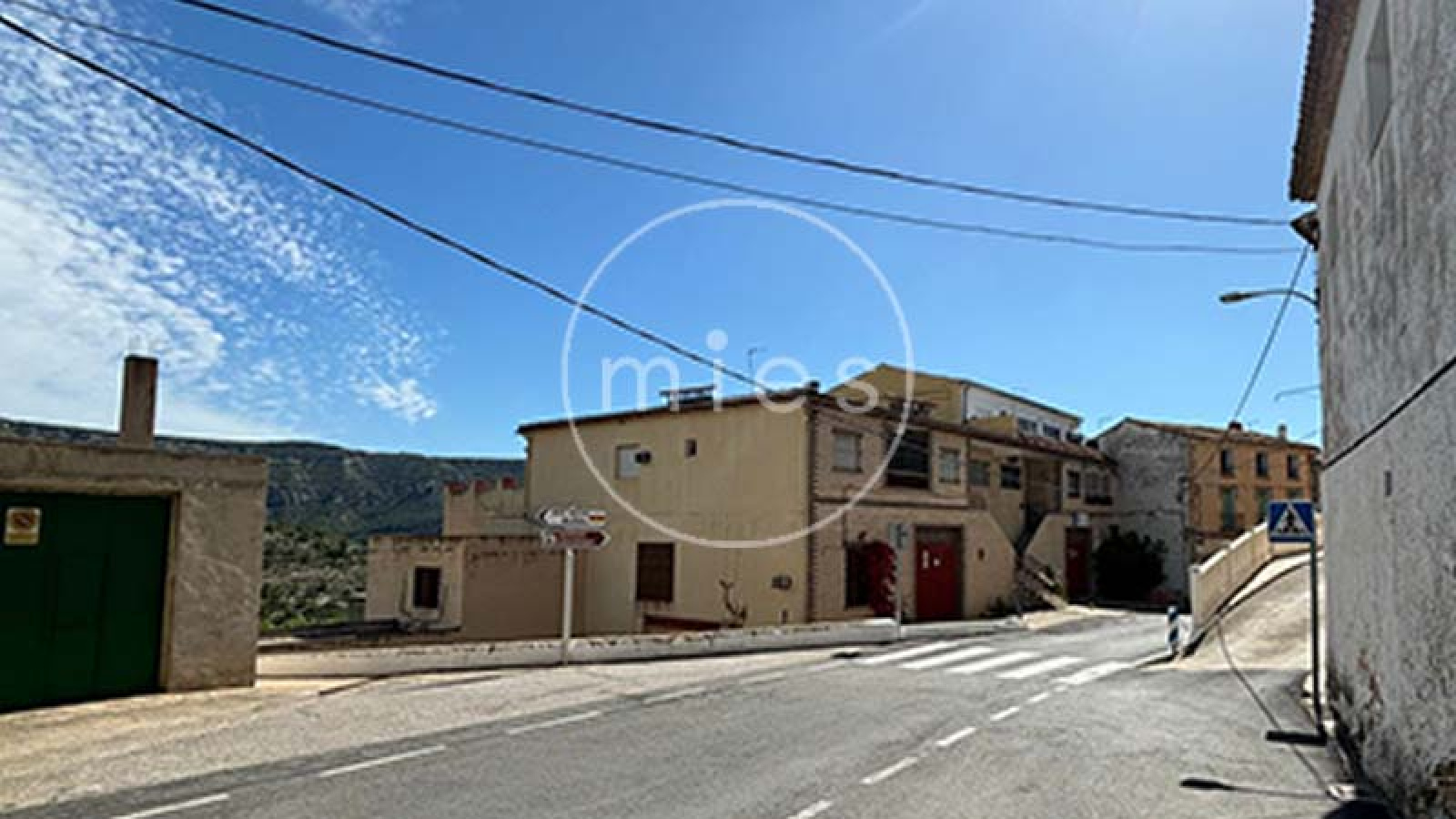 casa en venta Millares, Millares Valencia casa, inversión turismo rural Valencia, casa rural Valencia interior, segunda residencia Valencia, casa con chimenea Valencia, casa con garaje Millares, inversión inmobiliaria Valencia interior, alquiler turístico Valencia, casa para reformar Valencia, Canal de Navarrés vivienda, casa pueblo Valencia venta