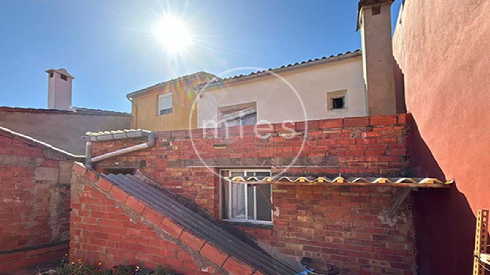 casa en venta Millares, Millares Valencia casa, inversión turismo rural Valencia, casa rural Valencia interior, segunda residencia Valencia, casa con chimenea Valencia, casa con garaje Millares, inversión inmobiliaria Valencia interior, alquiler turístico Valencia, casa para reformar Valencia, Canal de Navarrés vivienda, casa pueblo Valencia venta