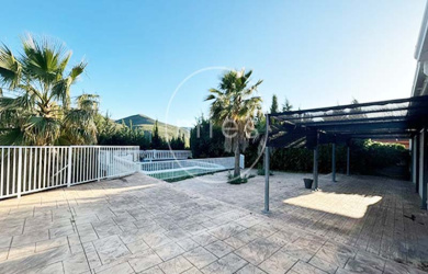 Chalet urbano en venta en Altury 