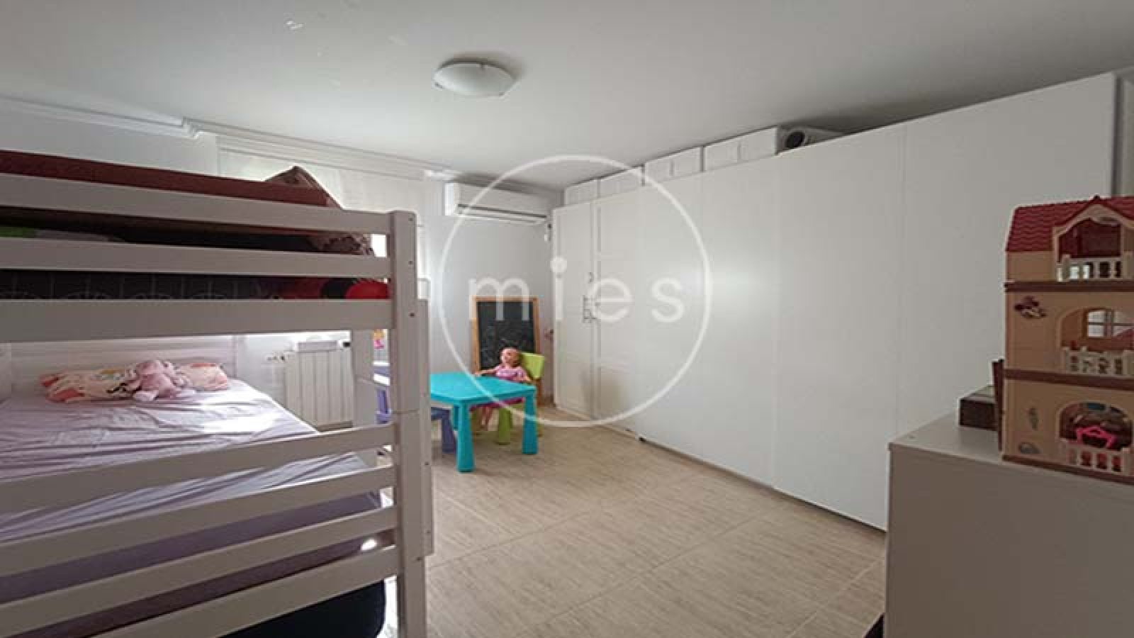 Mies Inmobiliaria, Mies Gestión Inmobiliaria, piso en venta San Isidro Valencia, piso reformado Valencia, piso con ascensor Valencia, vivienda San Isidro, comprar piso San Isidro, piso 3 habitaciones Valencia, piso con balcón Valencia, piso luminoso Valencia, vivienda reformada Valencia, piso junto al metro Valencia, piso cerca V30, vivienda lista para entrar a vivir, inmobiliaria Valencia, piso con calefacción Valencia, piso con aire acondicionado Valencia, piso 100 metros Valencia, vivienda familiar Valencia, piso cerca transporte público Valencia, comprar vivienda Valencia, oportunidad inmobiliaria Valencia, piso séptima planta Valencia, piso con baño en suite Valencia, vivienda cerca hospitales Valencia, piso cerca colegios Valencia, piso cerca supermercados Valencia, inmueble reformado San Isidro, venta de pisos Valencia, inmobiliaria San Isidro Valencia.