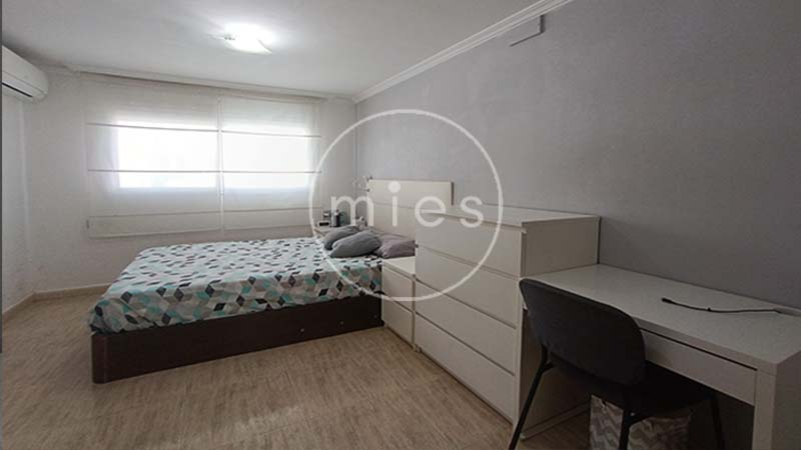 Mies Inmobiliaria, Mies Gestión Inmobiliaria, piso en venta San Isidro Valencia, piso reformado Valencia, piso con ascensor Valencia, vivienda San Isidro, comprar piso San Isidro, piso 3 habitaciones Valencia, piso con balcón Valencia, piso luminoso Valencia, vivienda reformada Valencia, piso junto al metro Valencia, piso cerca V30, vivienda lista para entrar a vivir, inmobiliaria Valencia, piso con calefacción Valencia, piso con aire acondicionado Valencia, piso 100 metros Valencia, vivienda familiar Valencia, piso cerca transporte público Valencia, comprar vivienda Valencia, oportunidad inmobiliaria Valencia, piso séptima planta Valencia, piso con baño en suite Valencia, vivienda cerca hospitales Valencia, piso cerca colegios Valencia, piso cerca supermercados Valencia, inmueble reformado San Isidro, venta de pisos Valencia, inmobiliaria San Isidro Valencia.