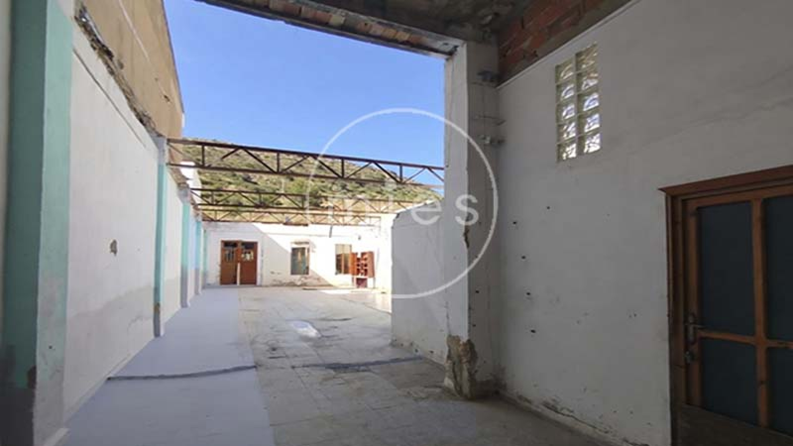 Mies Inmobiliaria, Mies Gestión Inmobiliaria, parcela urbana Montserrat, solar urbano Montserrat, terreno urbano en venta Montserrat, construir vivienda Montserrat, parcela para casa Montserrat, almacén en venta Montserrat, nave en venta Montserrat, terreno urbano Valencia, solar urbano Valencia, parcela edificable Montserrat, inversión inmobiliaria Montserrat, almacén con parcela Valencia, terreno para construir vivienda Valencia, almacén para materiales Montserrat, parcela con construcción Montserrat, inmueble para reformar Montserrat, oportunidad inmobiliaria Montserrat, venta de terrenos urbanos Valencia, parcela urbana con almacén, solar para vivienda unifamiliar Montserrat, terreno urbanizable Montserrat, almacén con luz y agua Valencia.