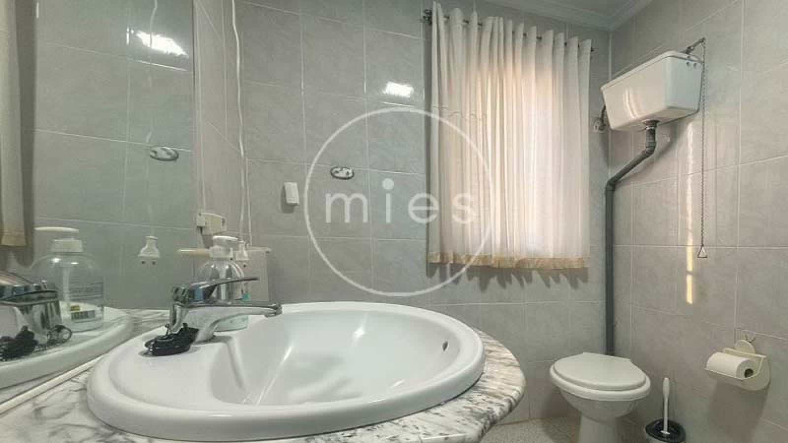 chalet en venta en Turís, chalet con piscina en Turís, casa en venta en Turís, chalet en urbanización Cañapar, chalet en venta Valencia, chalet con parcela grande, chalet con garaje, chalet con paellero, vivienda con piscina Valencia, chalet cerca de Valencia