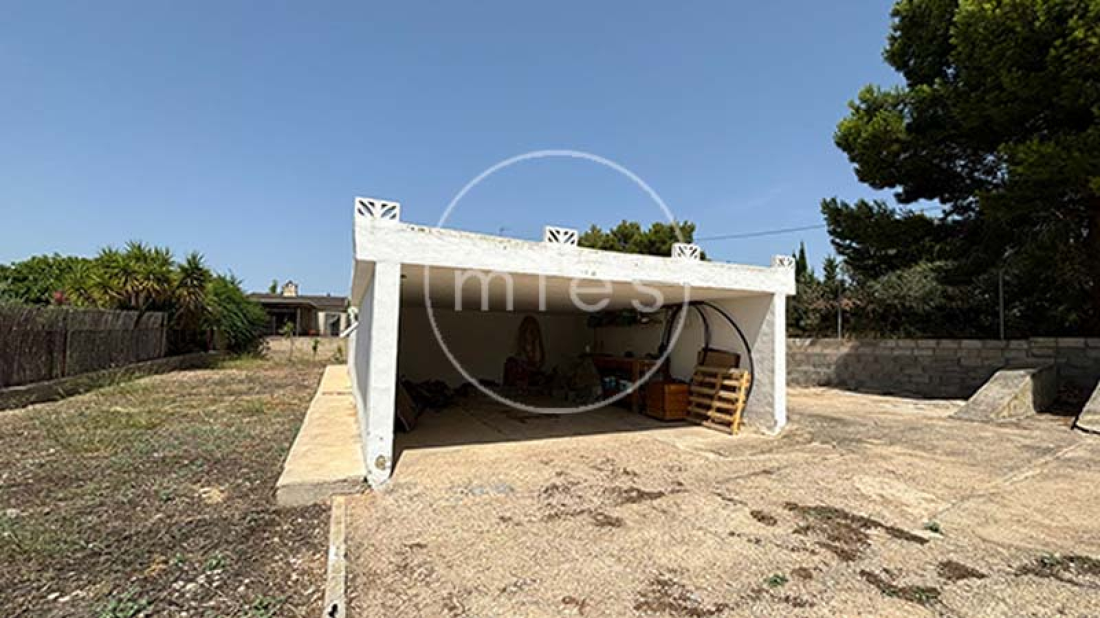 chalet en venta en Turís, chalet con piscina en Turís, casa en venta en Turís, chalet en urbanización Cañapar, chalet en venta Valencia, chalet con parcela grande, chalet con garaje, chalet con paellero, vivienda con piscina Valencia, chalet cerca de Valencia