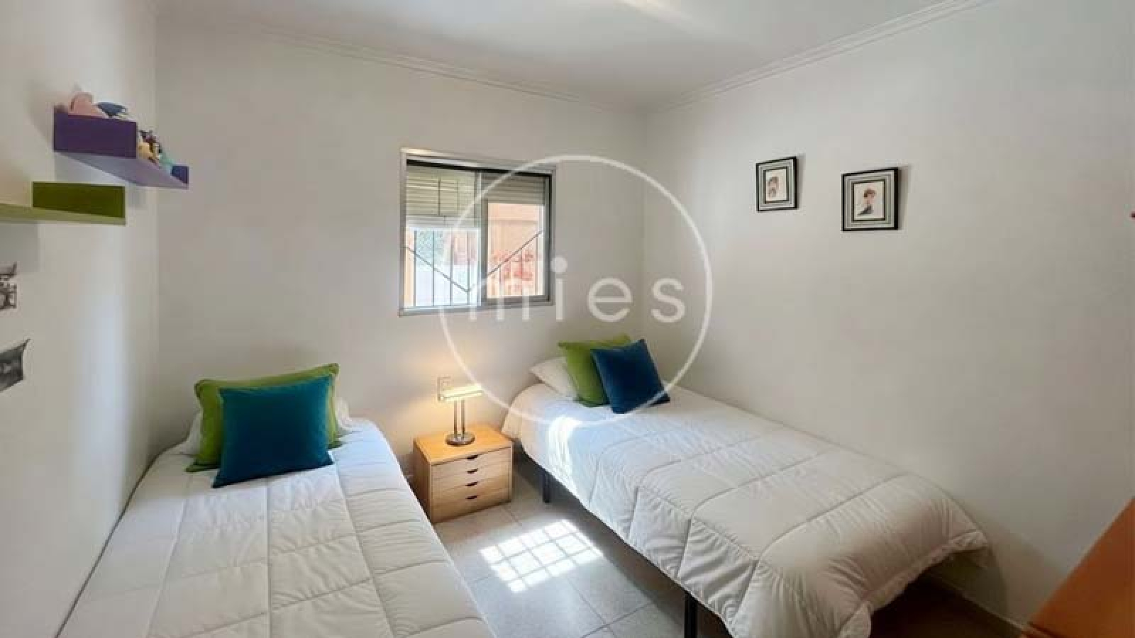 chalet en venta en Turís, chalet con piscina en Turís, casa en venta en Turís, chalet en urbanización Cañapar, chalet en venta Valencia, chalet con parcela grande, chalet con garaje, chalet con paellero, vivienda con piscina Valencia, chalet cerca de Valencia
