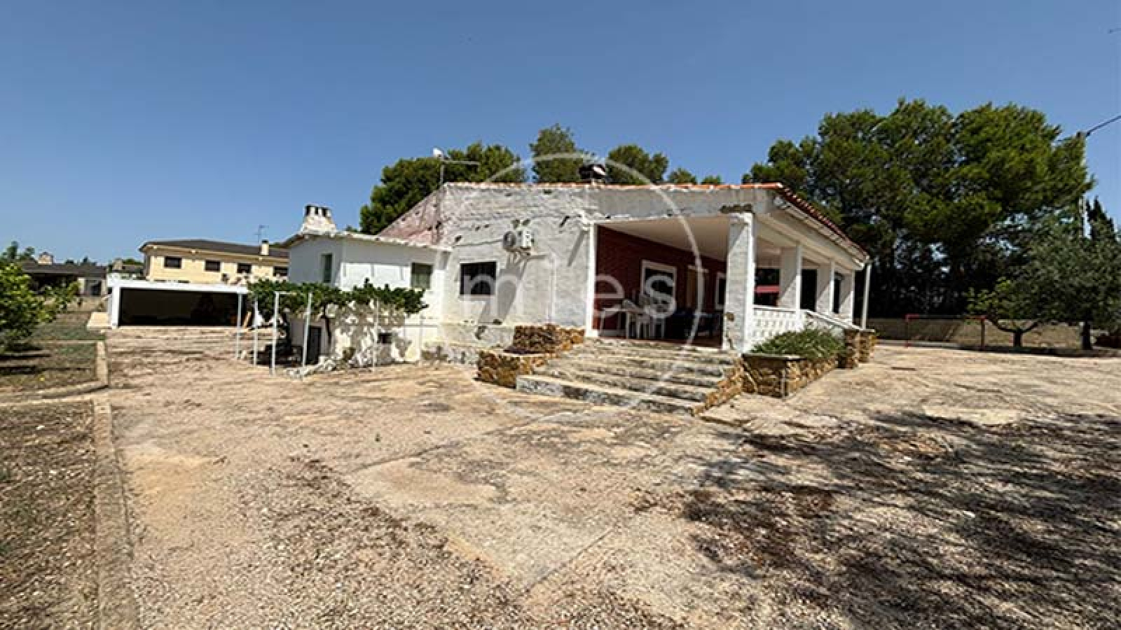 chalet en venta en Turís, chalet con piscina en Turís, casa en venta en Turís, chalet en urbanización Cañapar, chalet en venta Valencia, chalet con parcela grande, chalet con garaje, chalet con paellero, vivienda con piscina Valencia, chalet cerca de Valencia