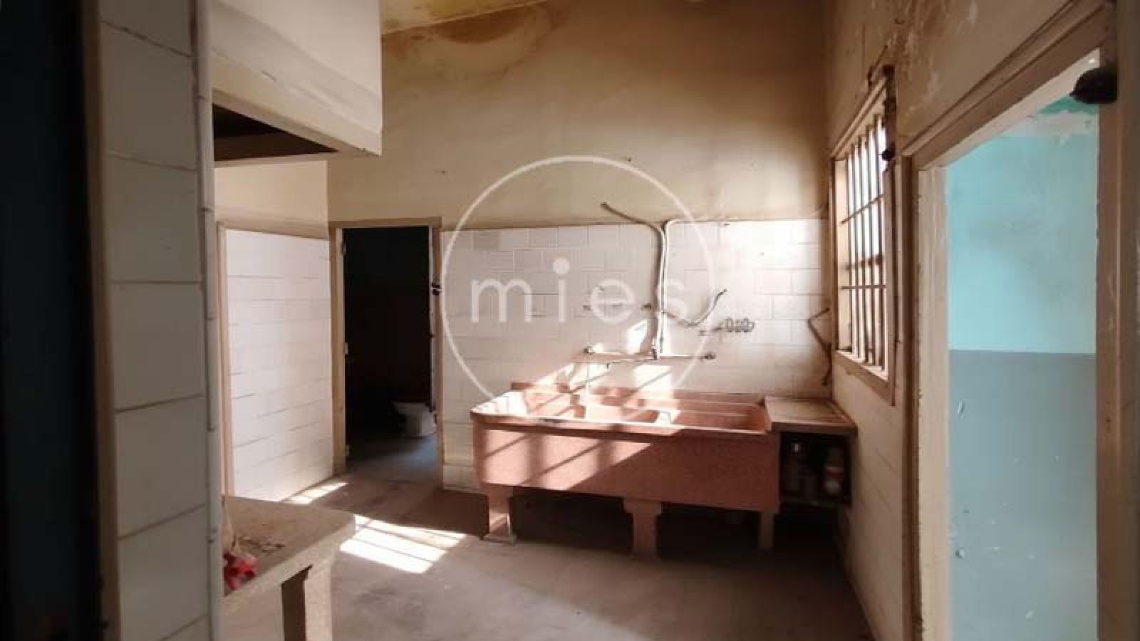 Inmobiliaria Mies, inmobiliaria Mies Torrent, inmobiliaria en Torrent, edificios en venta Torrent, edificio a reformar Torrent, inversión inmobiliaria Torrent, comprar edificio en Torrent, promotores inmobiliarios Valencia, activos inmobiliarios Torrent, edificios centro Torrent