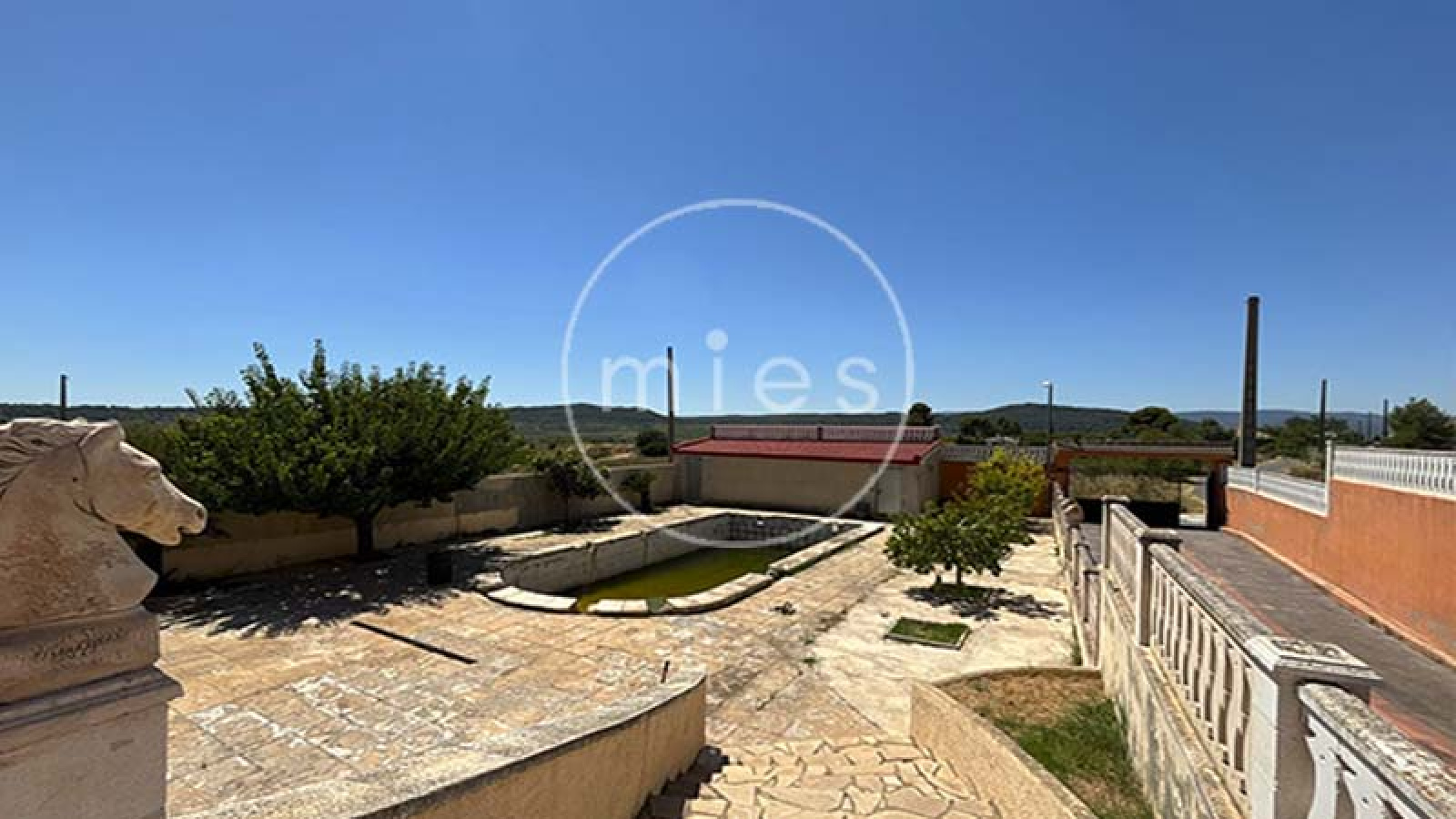 chalet en Turís, chalet en venta Turís, chalet con piscina Turís, chalet Valencia, casa en Turís, chalet independiente Valencia, chalet con parcela, chalet con piscina Valencia, vivienda en Turís, casa con jardín, chalet 9 habitaciones, inversión inmobiliaria Turís, alquiler vacacional Turís, chalet para familias, inmobiliaria Turís, MIES Inmobiliaria