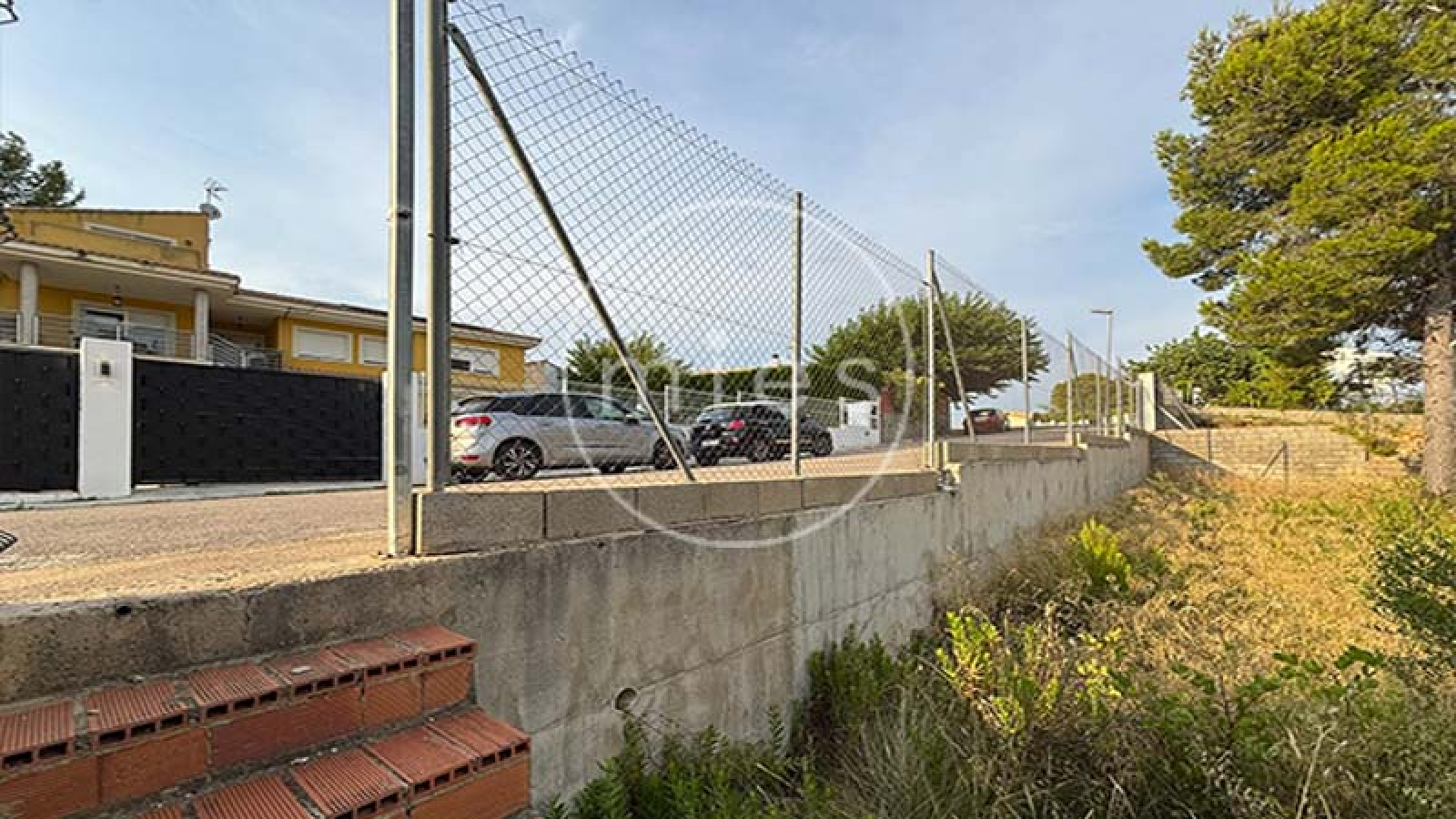 mies inmobiliaria parcela urbana en altury turis