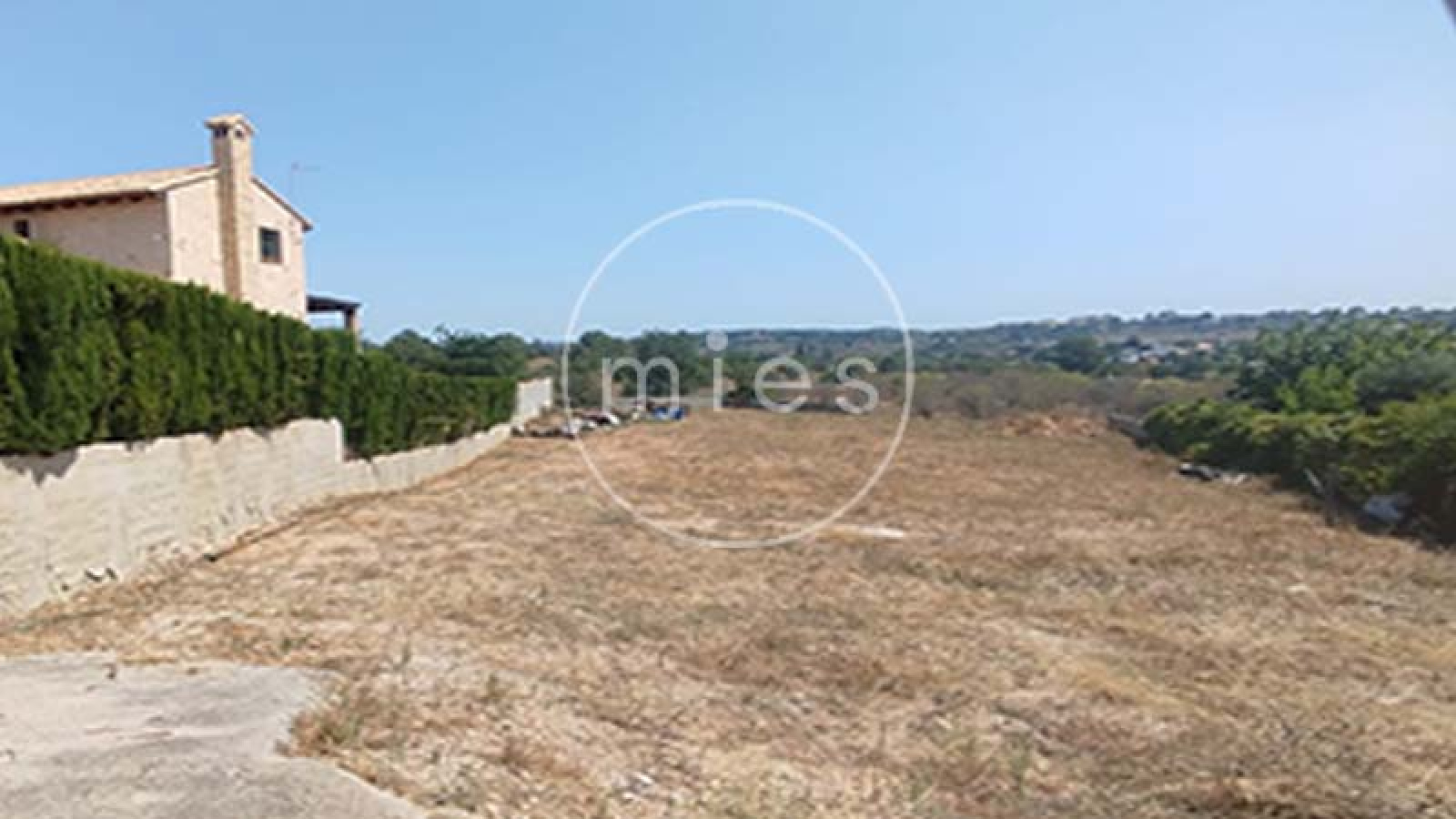 mies inmobiliaria vende chalet