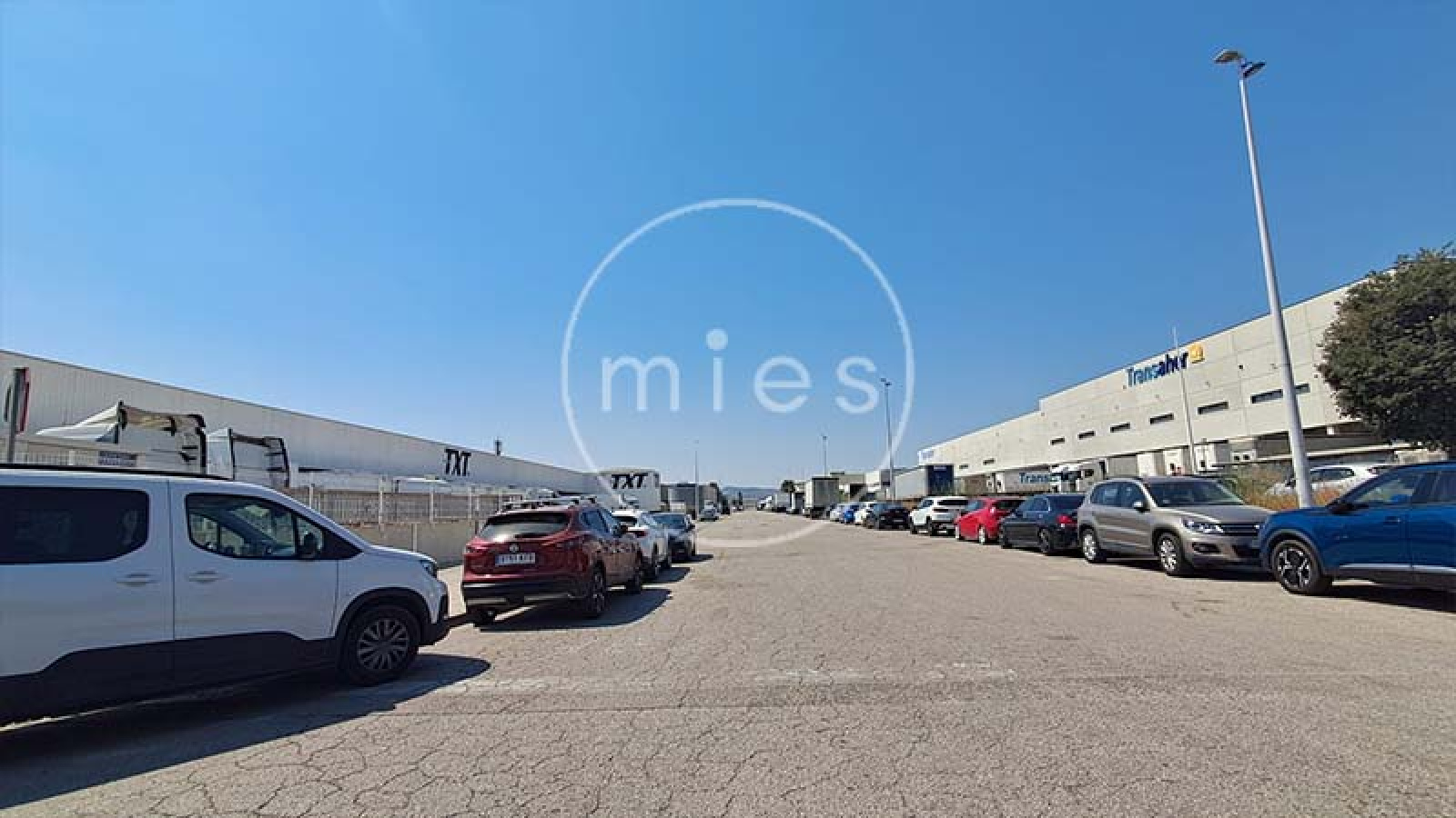 nave industrial en venta, nave industrial Valencia, nave con oficinas, nave prefabricada hormigón, nave industrial con patio, nave logística, nave para empresa, nave con trifásica, nave con oficinas Valencia, nave industrial 337 m², almacén industrial, nave para almacén, nave industrial preparada, inversión industrial Valencia, MIES Inmobiliaria.