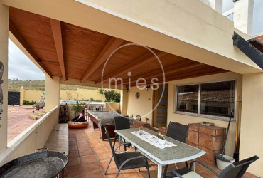 chalet en Turís, chalet en venta Turís, chalet con piscina Turís, chalet Valencia, casa en Turís, chalet independiente Valencia, chalet con parcela, chalet con piscina Valencia, vivienda en Turís, casa con jardín, chalet 9 habitaciones, inversión inmobiliaria Turís, alquiler vacacional Turís, chalet para familias, inmobiliaria Turís, MIES Inmobiliaria